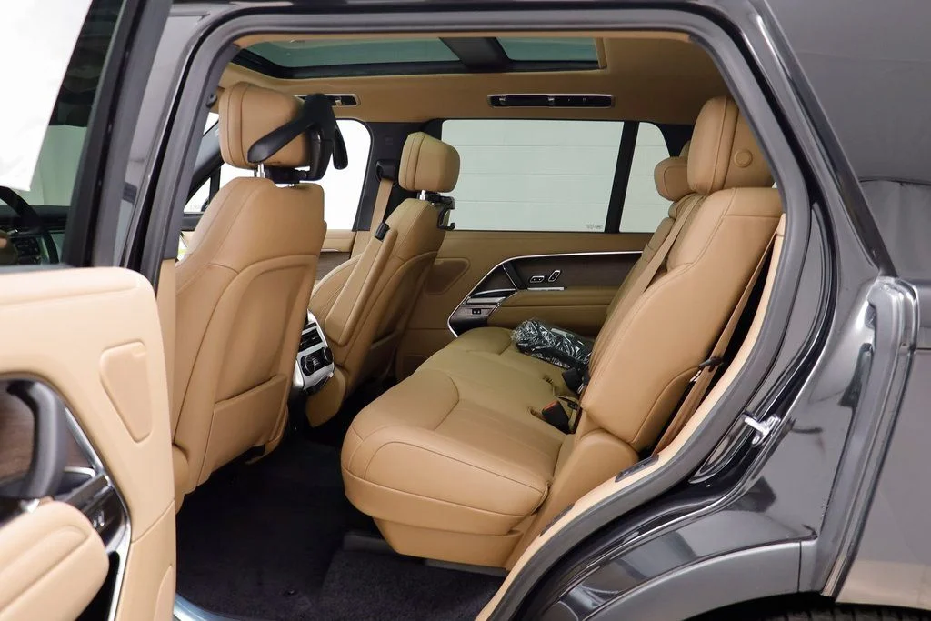 New 2026 Black Land Rover SE image 16