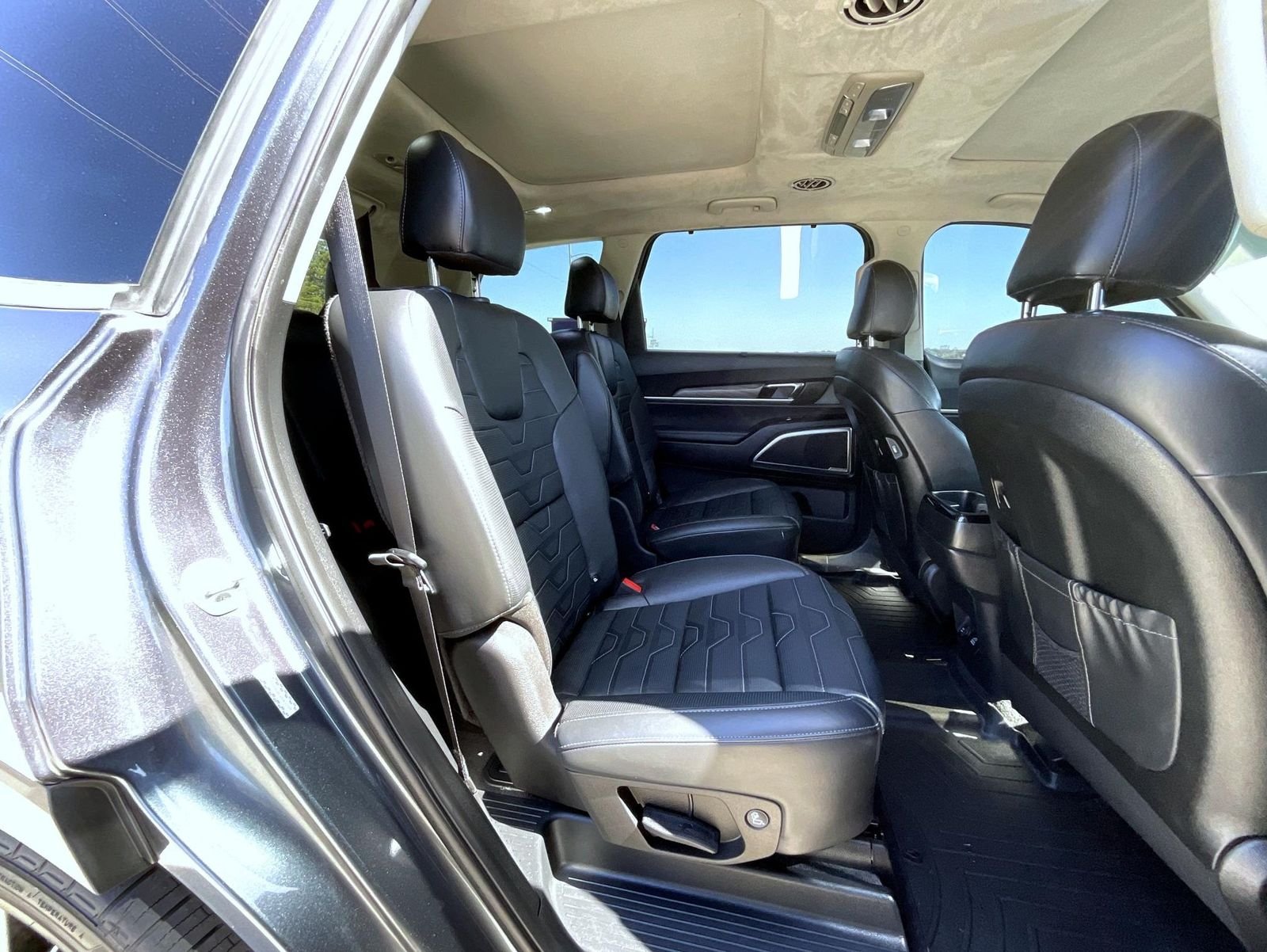Used 2020 Gray Kia SX image 19