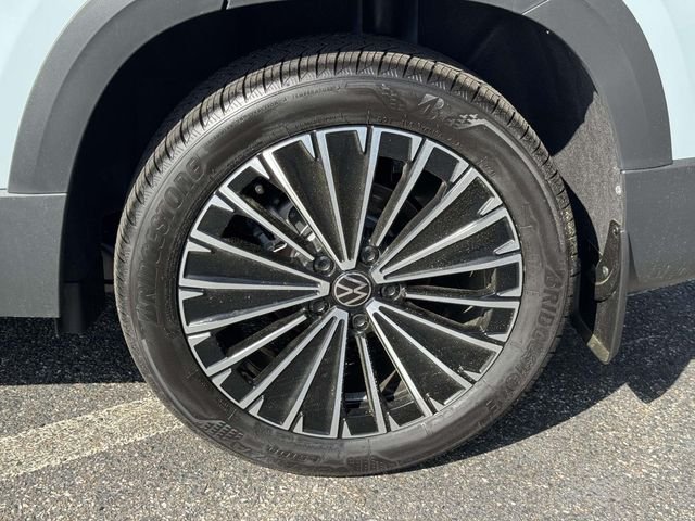 New 2026 Gray Volkswagen 1.5T SE image 12