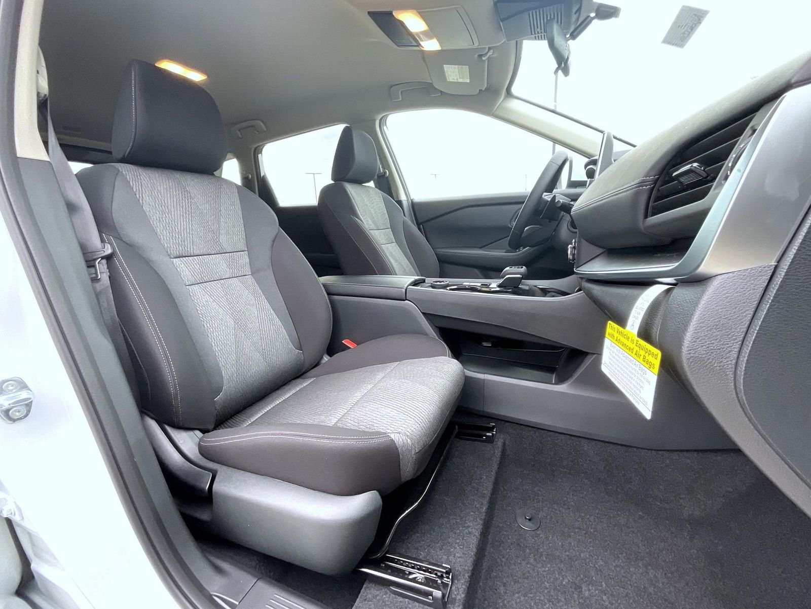New 2026 Everest White Pearl TriCoat Nissan SV image 16