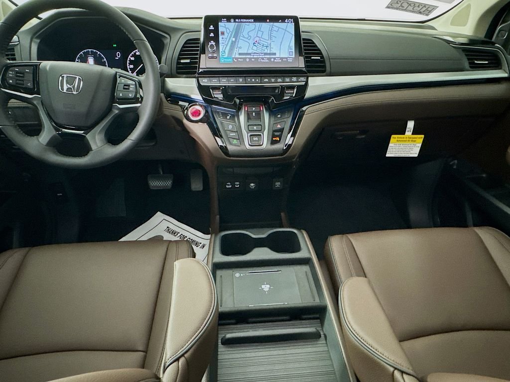 New 2026 Platinum White Pearl Honda Touring image 32