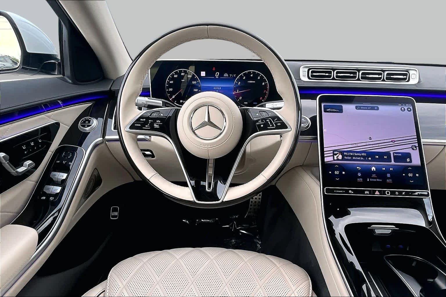 Used 2024 MANUFAKTUR Moonlight White Metallic Mercedes-Benz S 580 image 6
