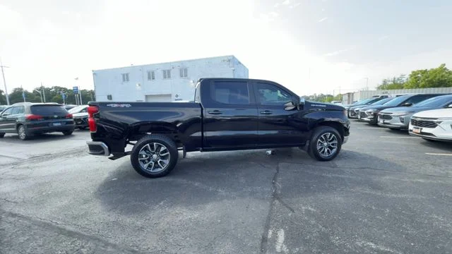 Used 2023 Black Chevrolet LT image 9
