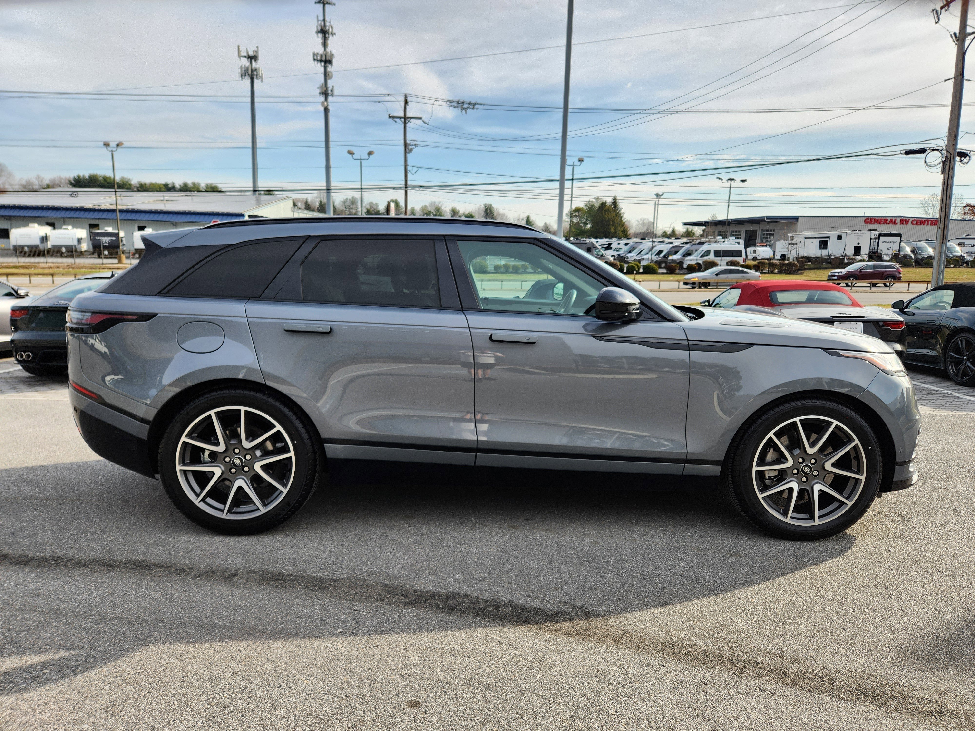 Certified Used 2026 Zadar Gray Premium Metallic Land Rover Dynamic SE image 6