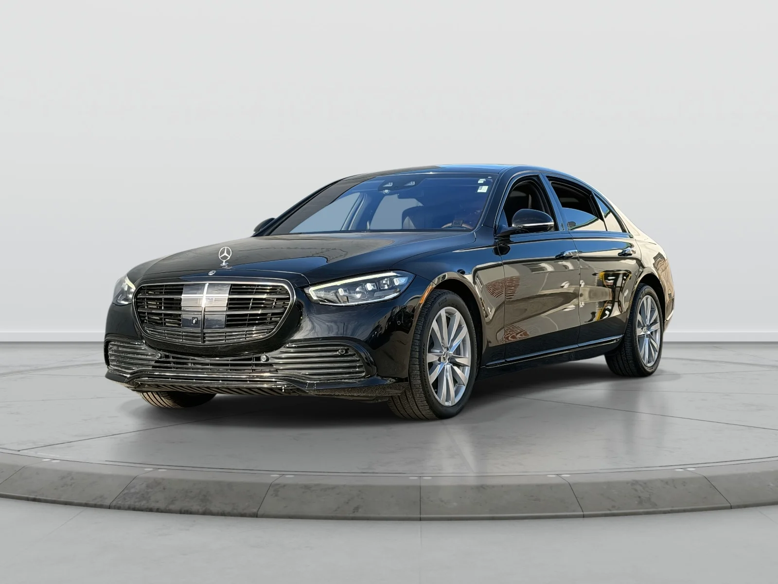 Used 2022  Mercedes-Benz S 500 image 3