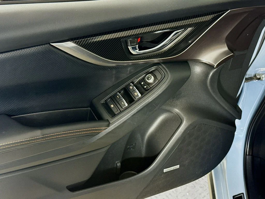 Used 2018 Cool Gray Khaki Subaru Limited image 22