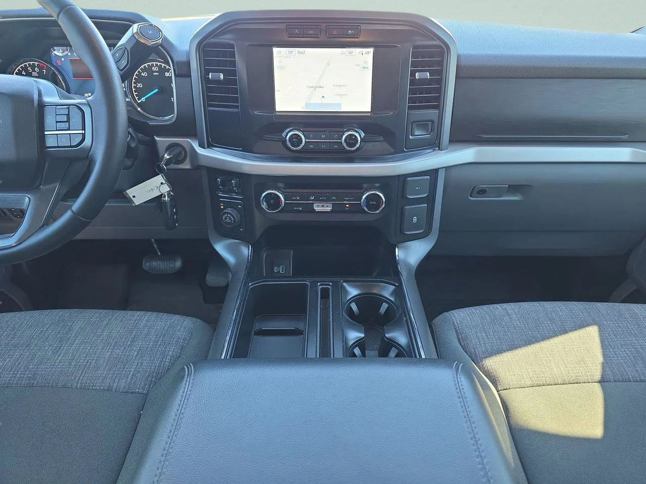 Used 2023 Agate Black Metallic Ford XLT image 22
