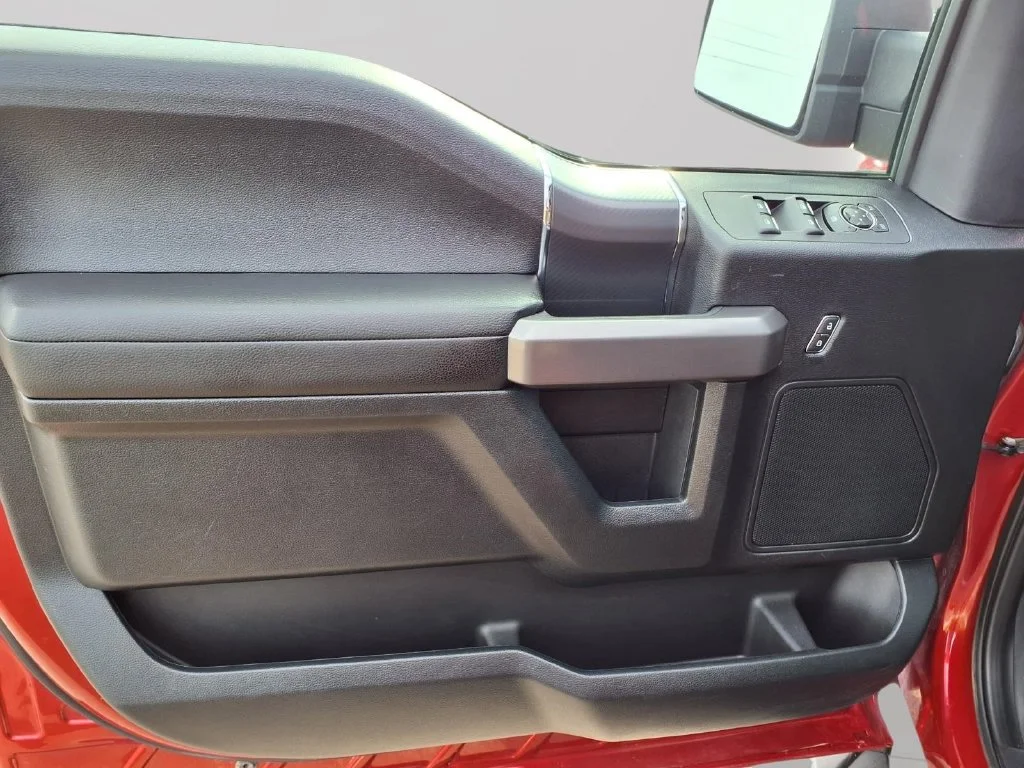 Used 2020 Red Ford XLT image 14