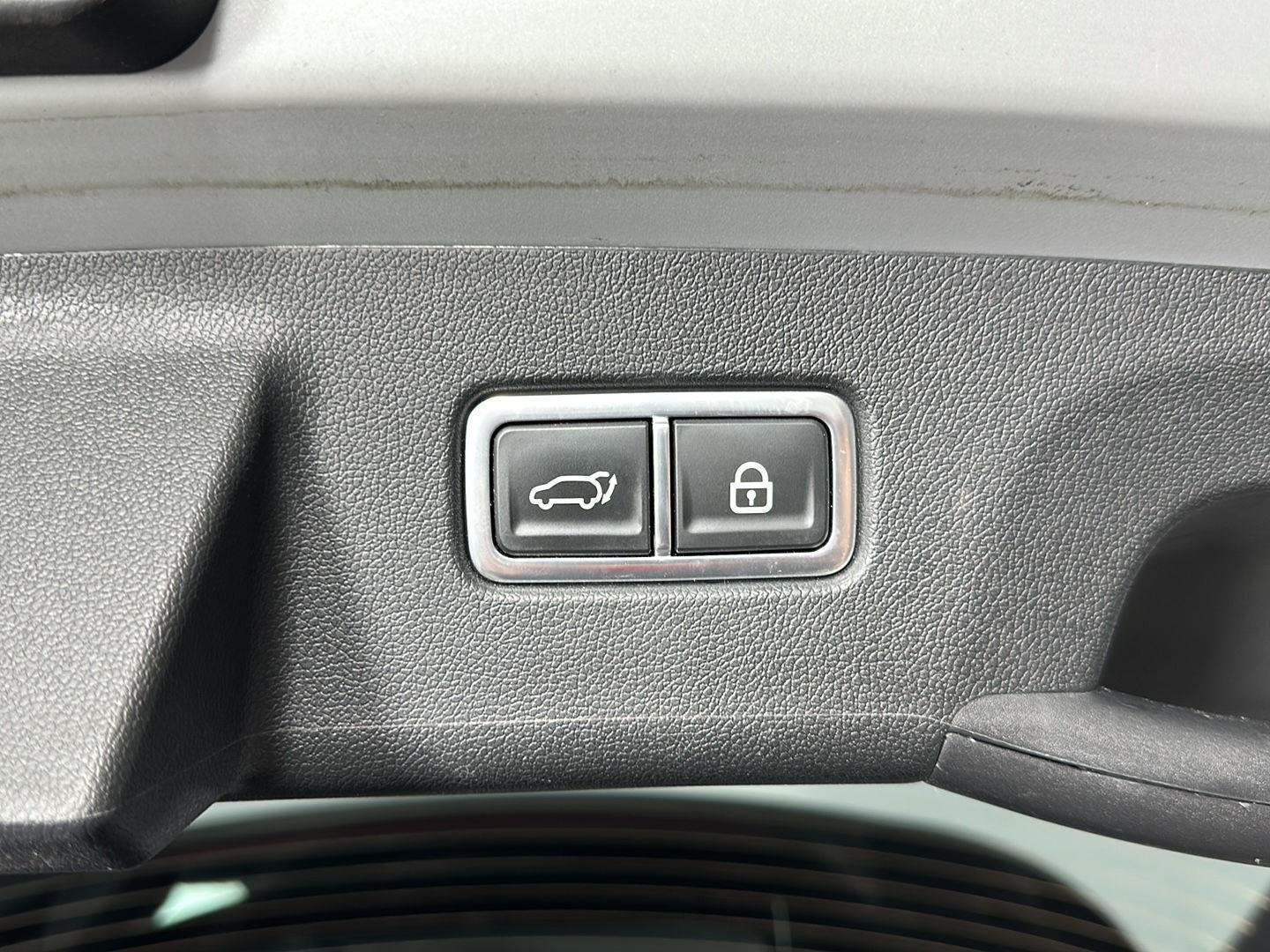 Used 2023 Wolf Gray Kia X-Line EX image 29