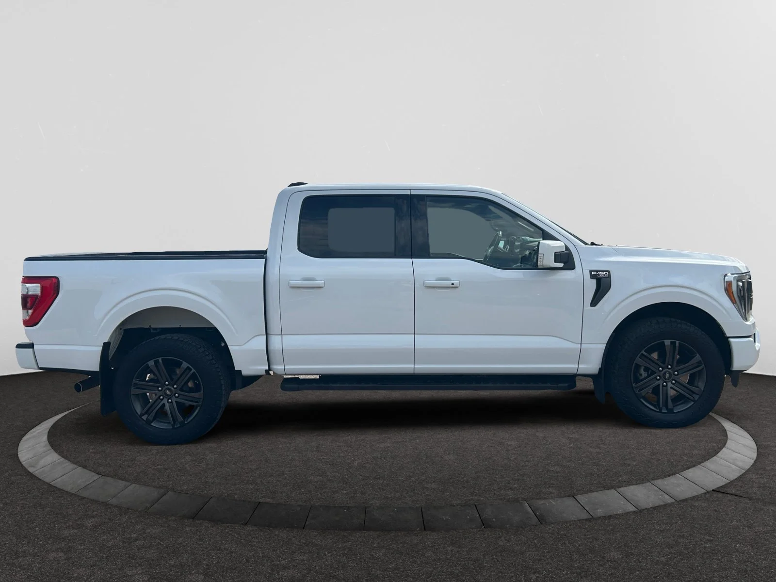 Used 2022 WHITE Ford LARIAT SuperCrew image 6