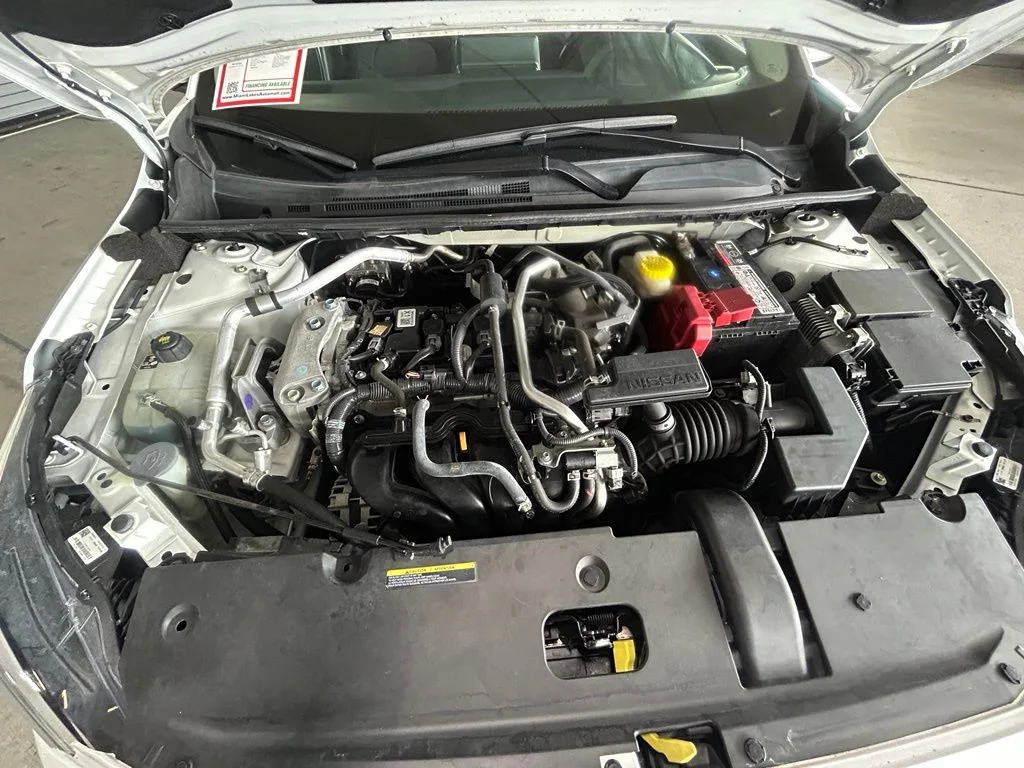 Used 2022 Aspen White TriCoat Pearl Nissan SV image 29
