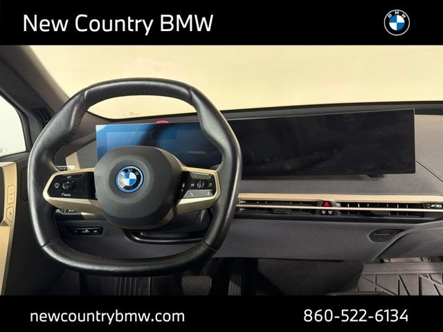Used 2024 Gray BMW xDrive50 image 19