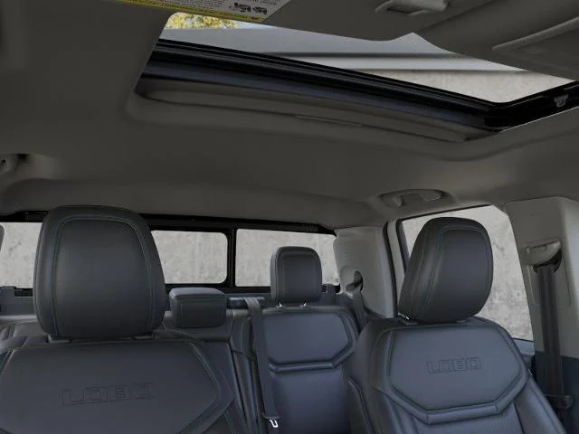 New 2026 Space White Metallic Ford Lobo™ image 37