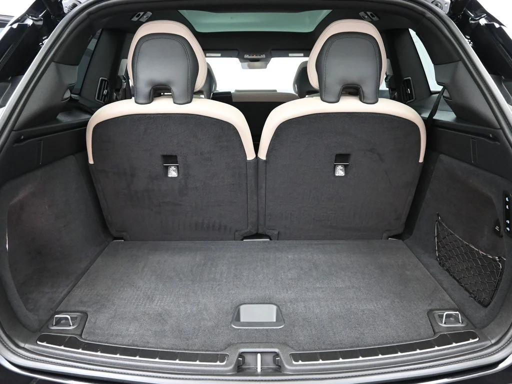 2025 Volvo EX90 Ultra - Photo 20