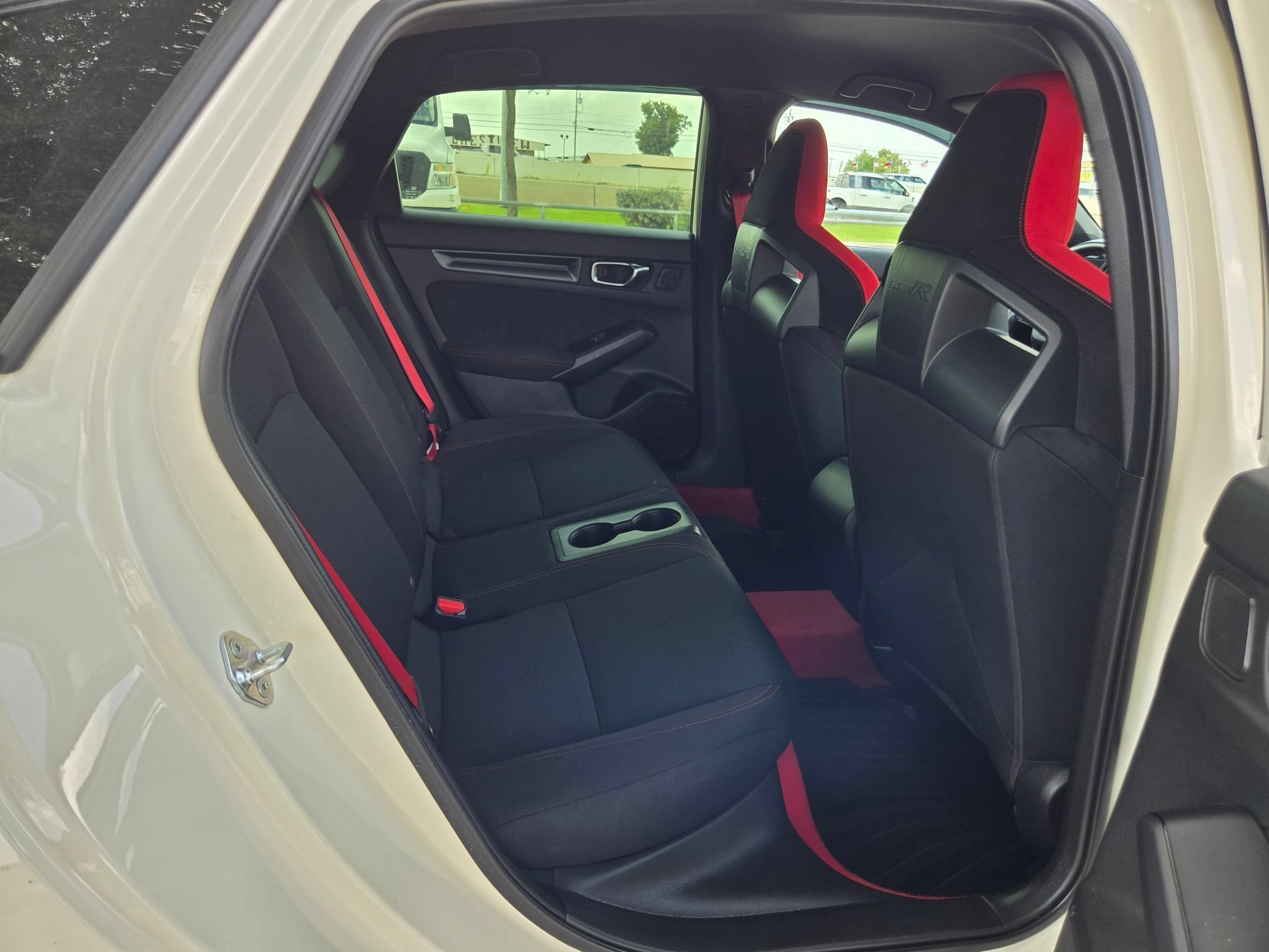 Used 2024 White Honda TYPE R image 23