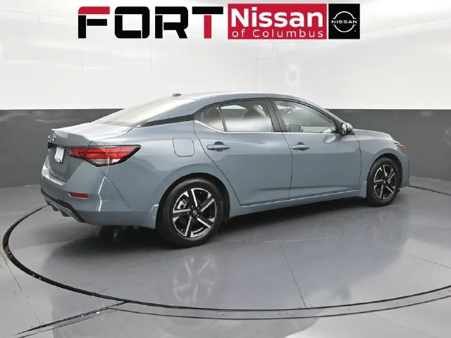 Used 2025 Gray Nissan SV image 7