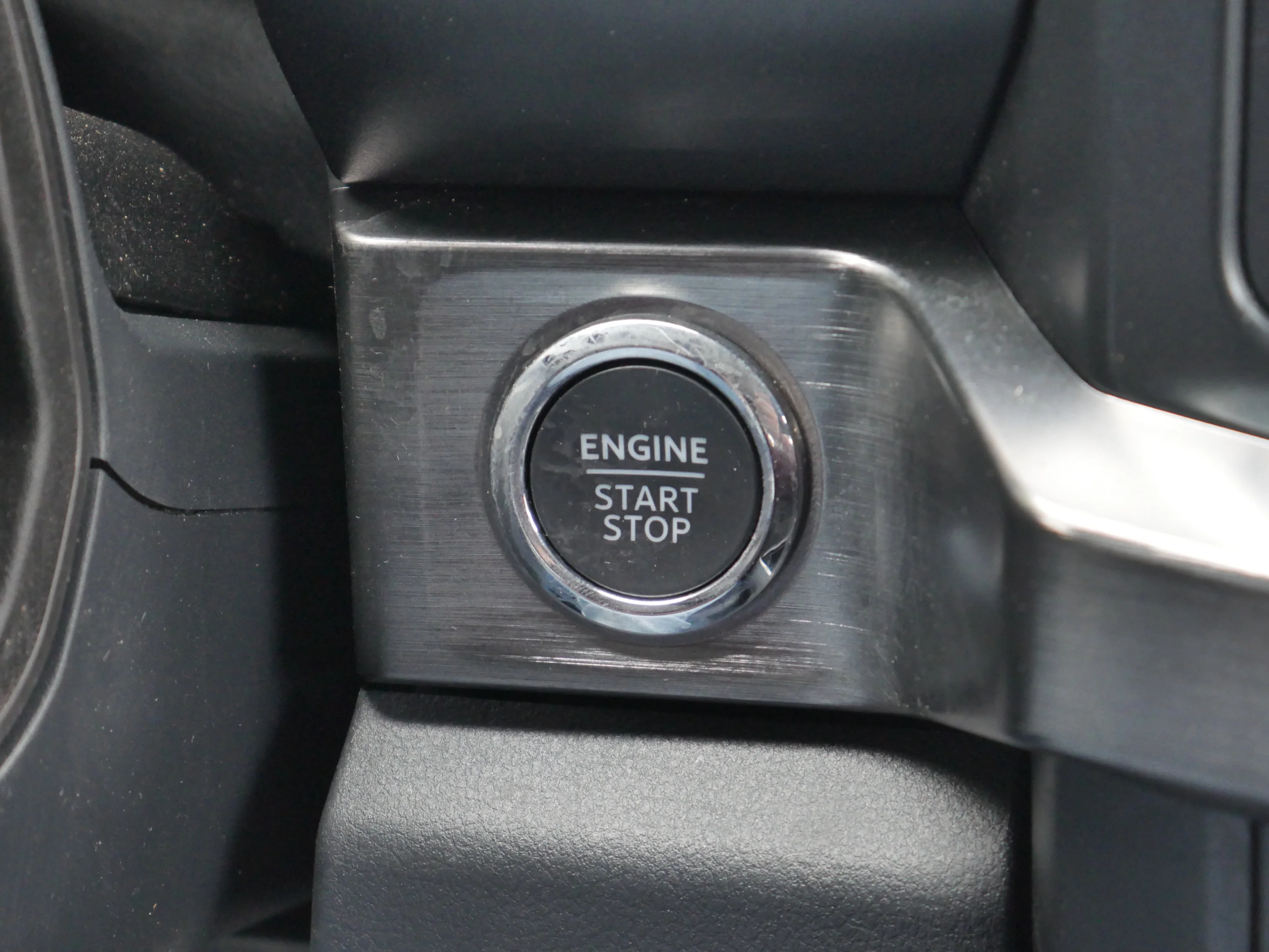 Certified Used 2024 Agate Black Metallic Ford LARIAT image 8