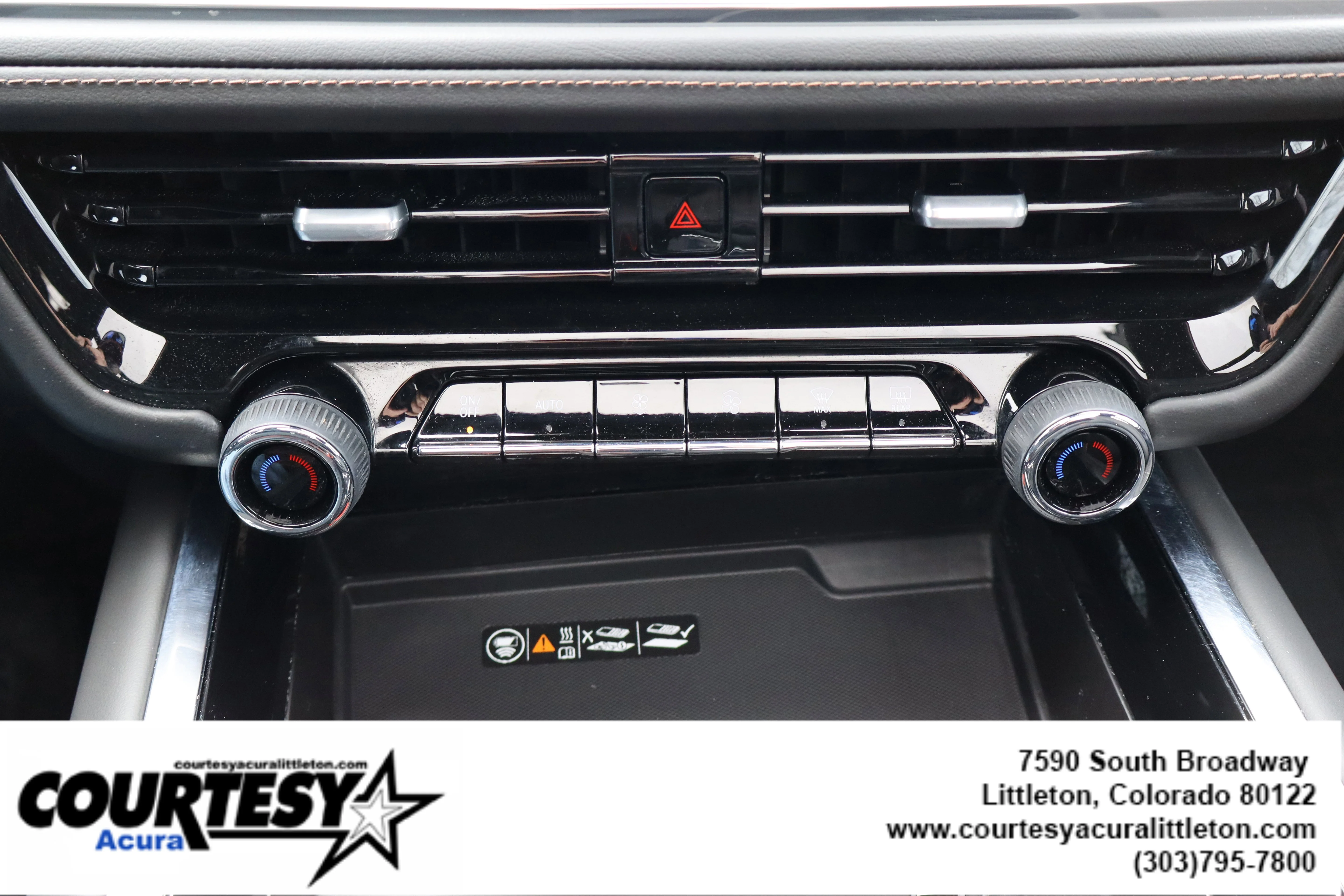 Used 2025 Iridescent Pearl Tricoat Chevrolet High Country image 20