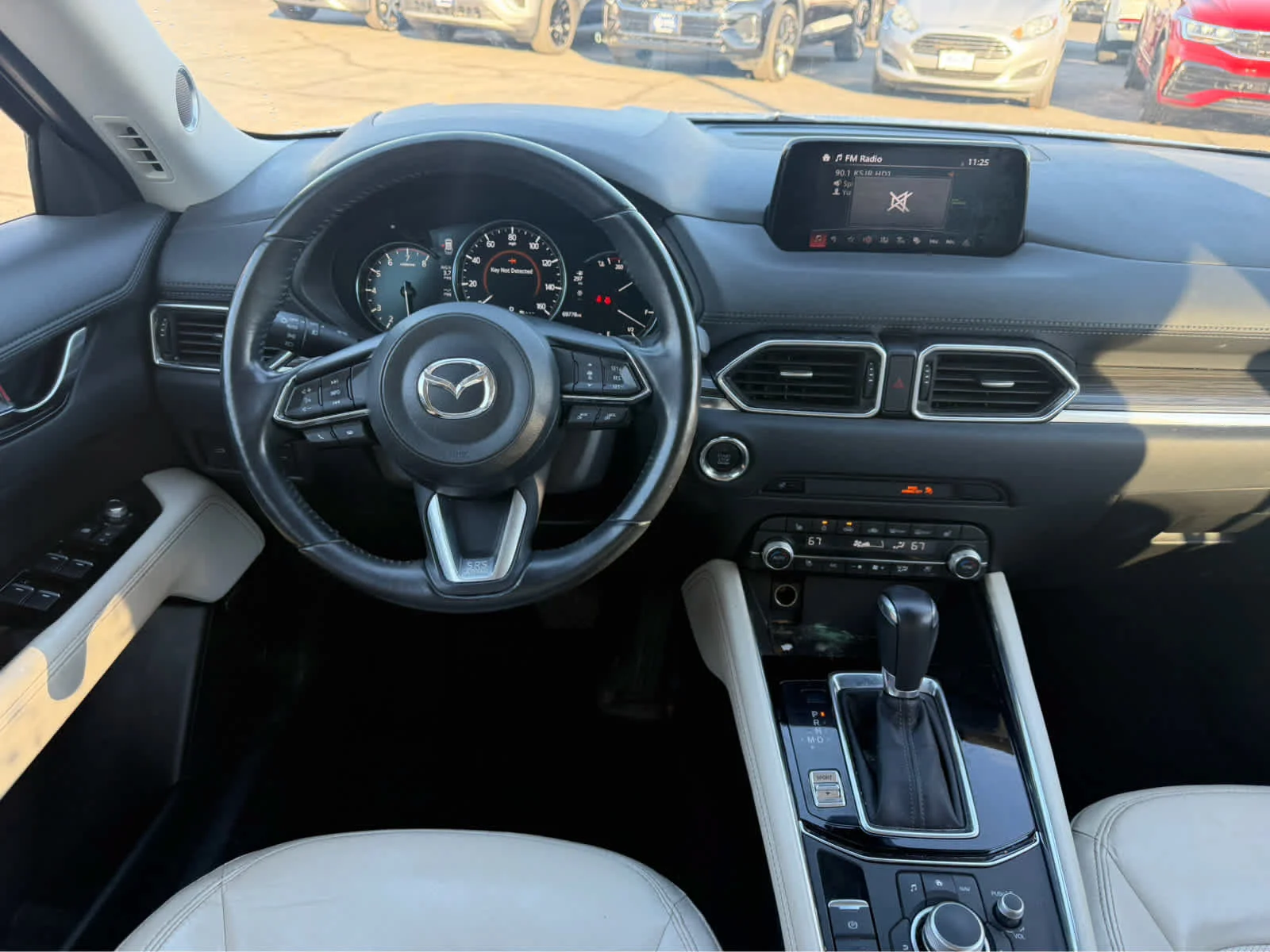 Used 2020 Snowflake White Pearl Mica Mazda Grand Touring image 4