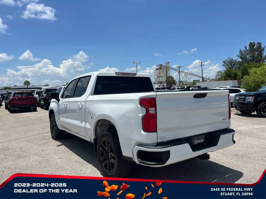 Used 2024 Summit White Chevrolet RST image 5