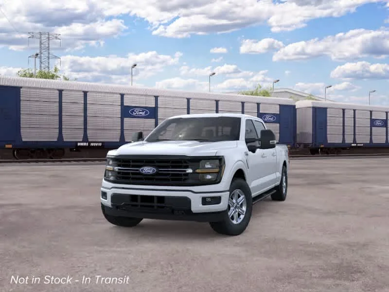 New 2026 Oxford White Ford XLT image 2