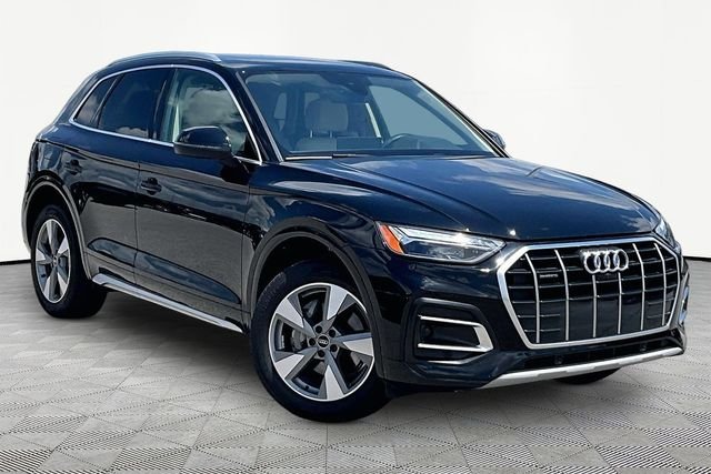 Used 2024  Audi 40 Premium Plus image 11
