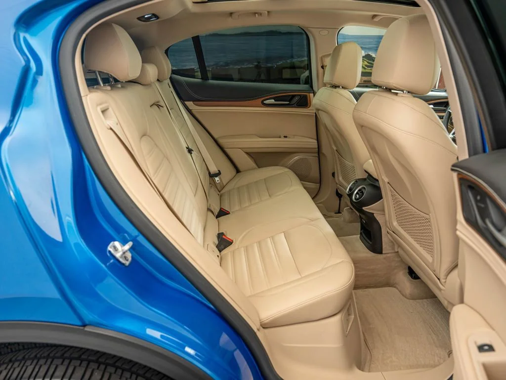 Used 2019 Misano Blue Metallic Alfa Romeo Ti image 36