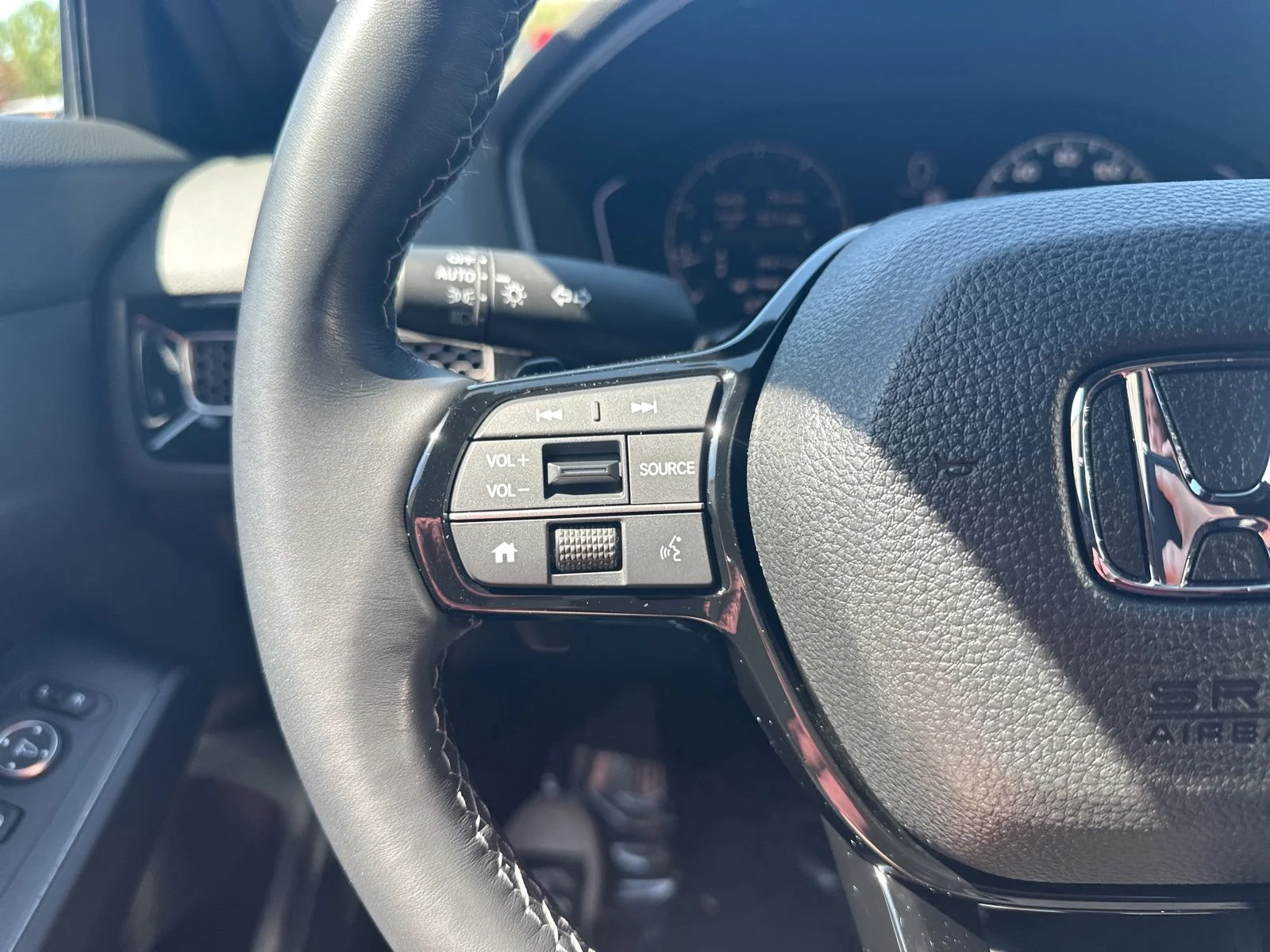 2025 Honda Civic Hatchback Sport - Photo 38