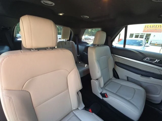 Used 2018 Gray Ford XLT image 16
