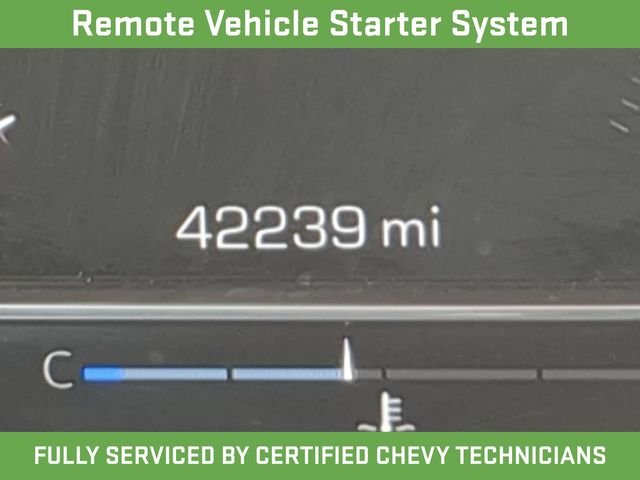 Used 2025 White GMC SLT image 30