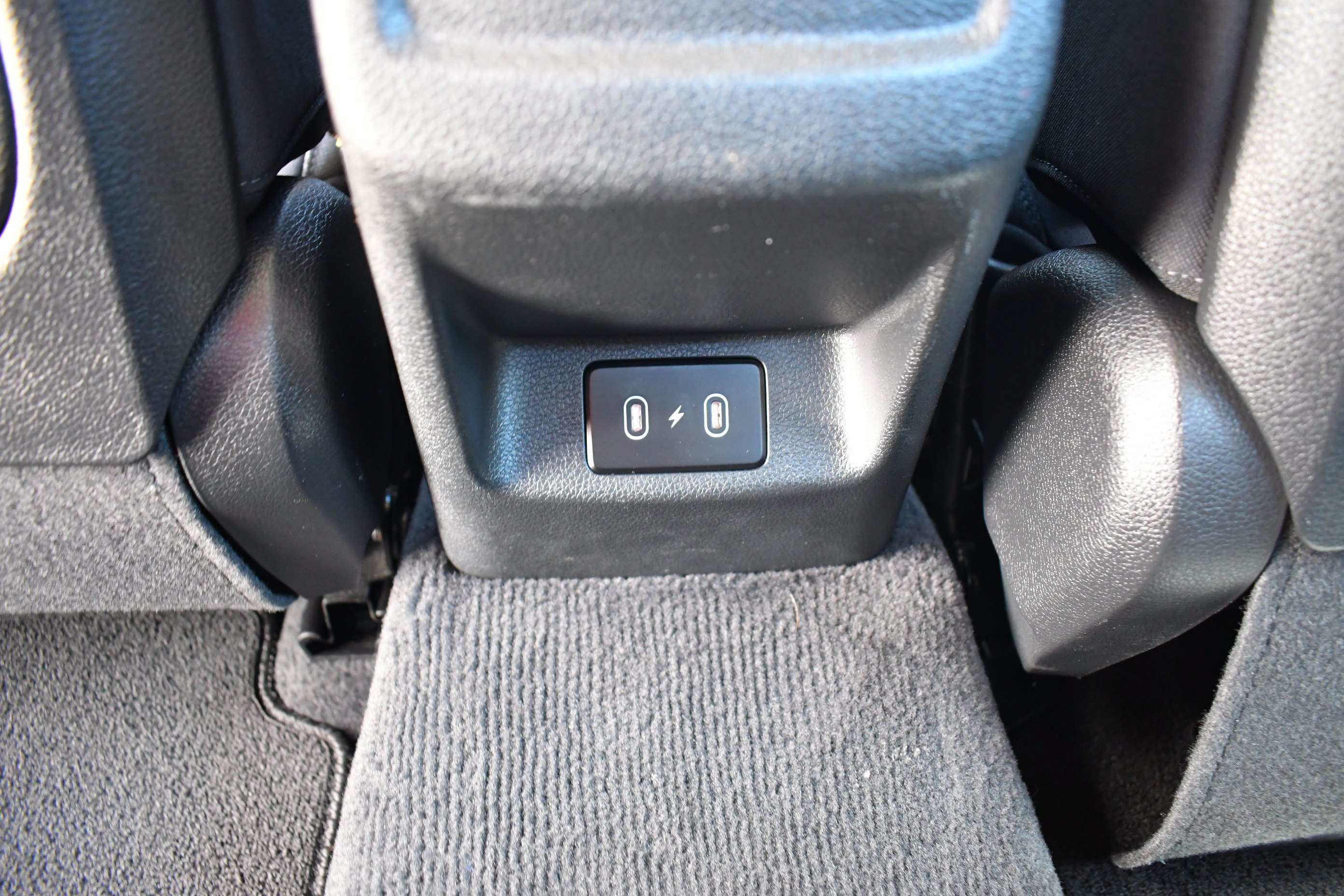 2025 Kia K5 LXS - Photo 23