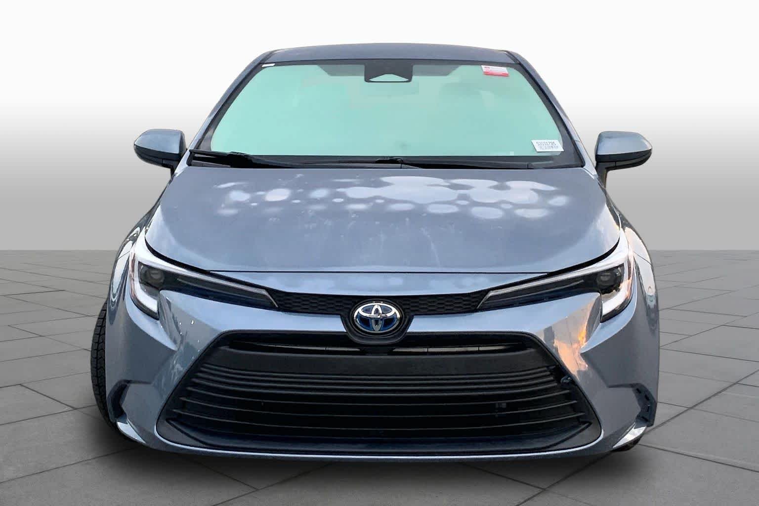 Used 2025 Celestite Toyota Hybrid LE image 4