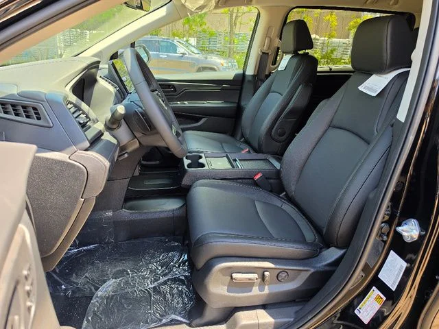 2026 Honda Odyssey EX-L - Photo 14