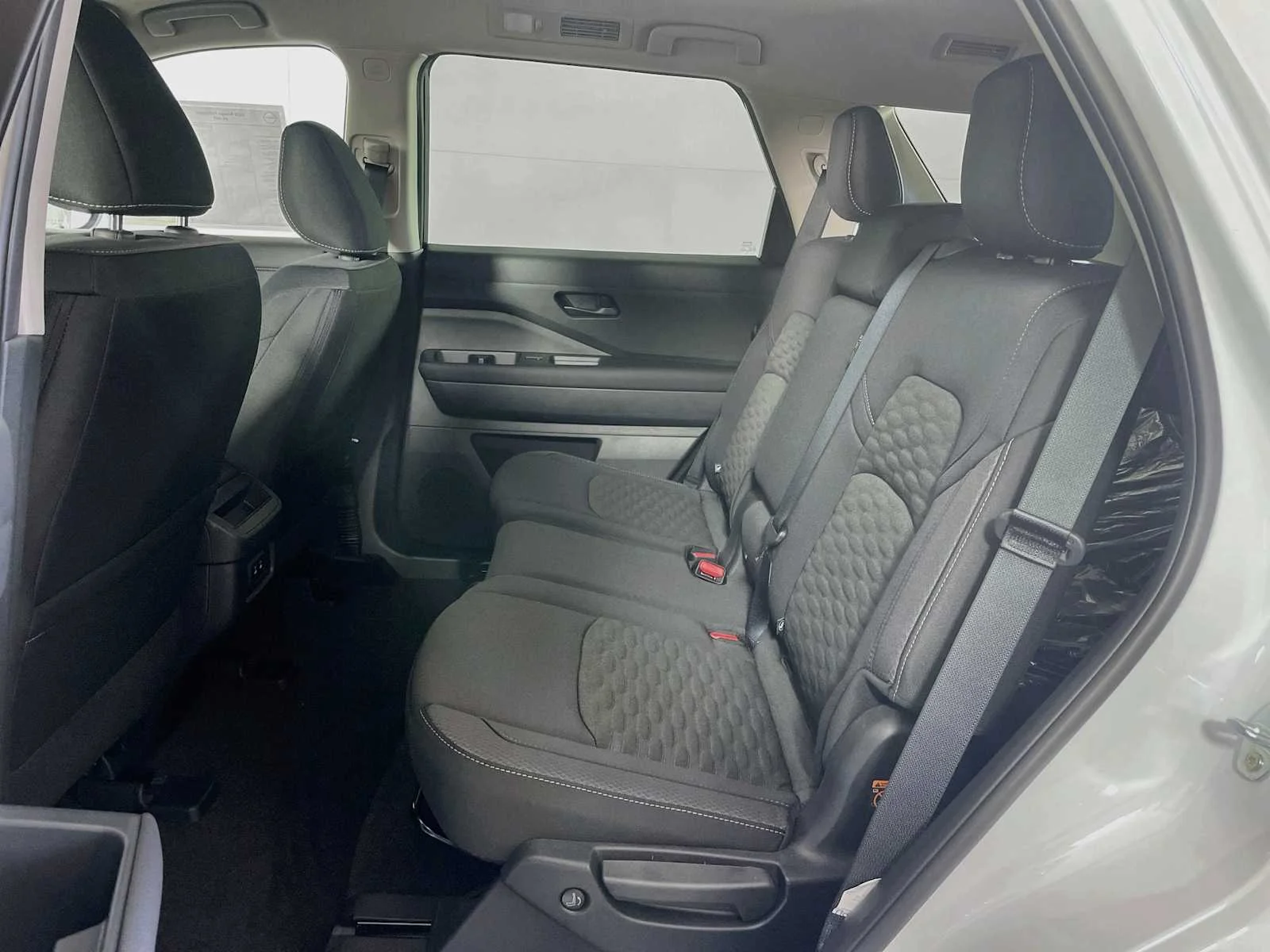 New 2026 Everest White Pearl Tricoat Nissan SV image 5