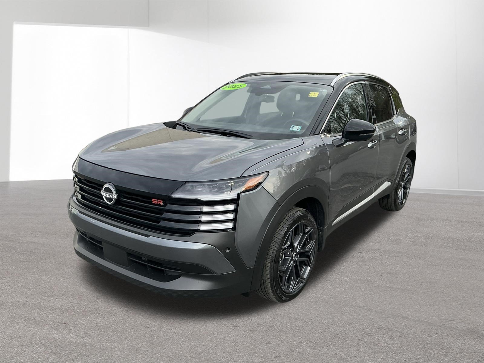 Used 2025 Gun Metallic/Super Black Nissan  image 7
