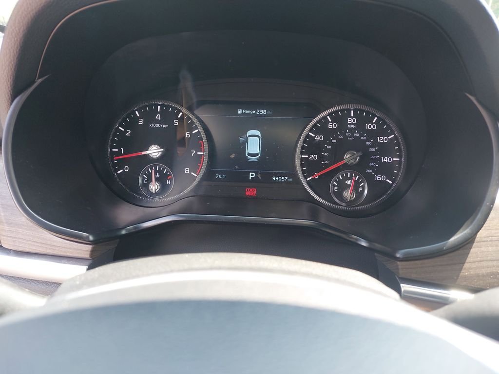 Used 2022 Gray Kia SX image 19