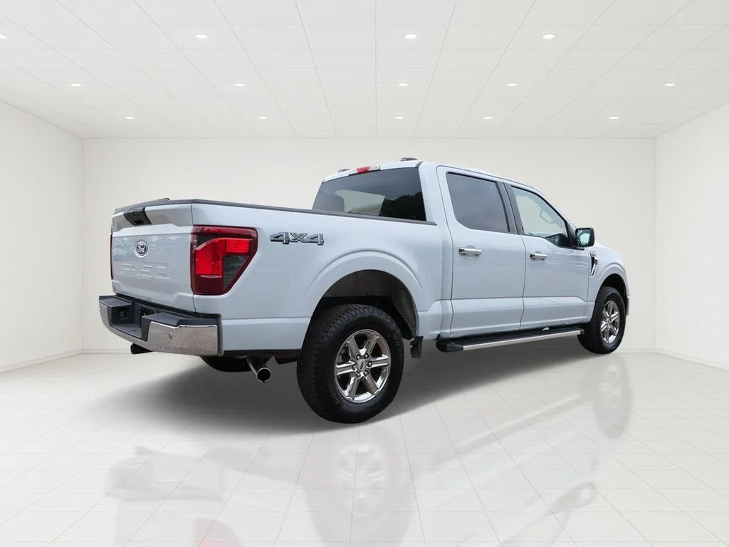Certified Used 2025 White Ford XLT image 6