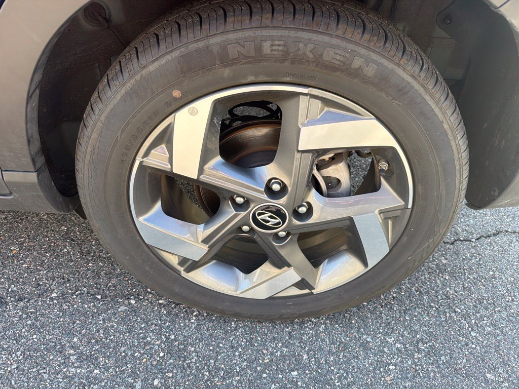Used 2025 Blue Hyundai SEL image 11