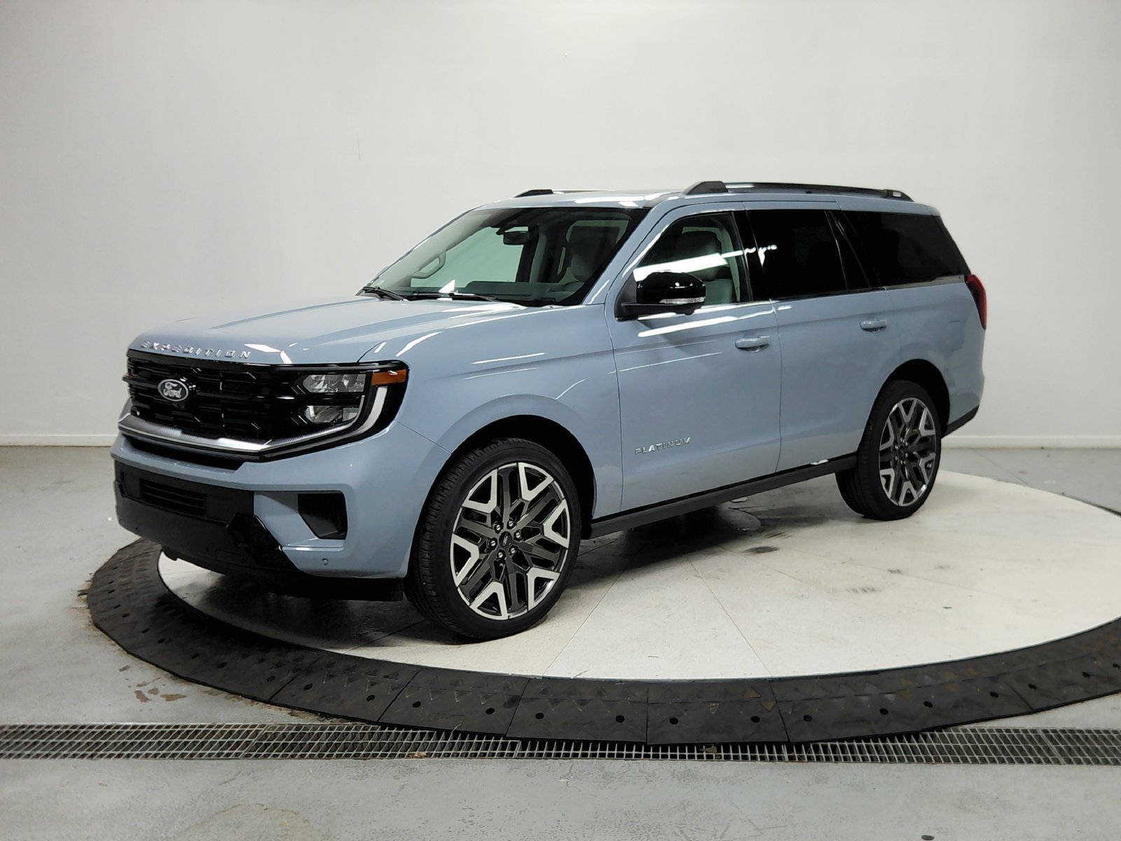 New 2027 Glacier Gray Metallic Tri-Coat Ford Platinum image 4