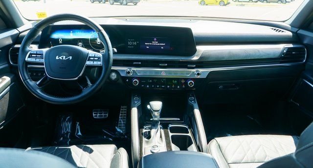Used 2025  Kia SX-Prestige X-Line image 17