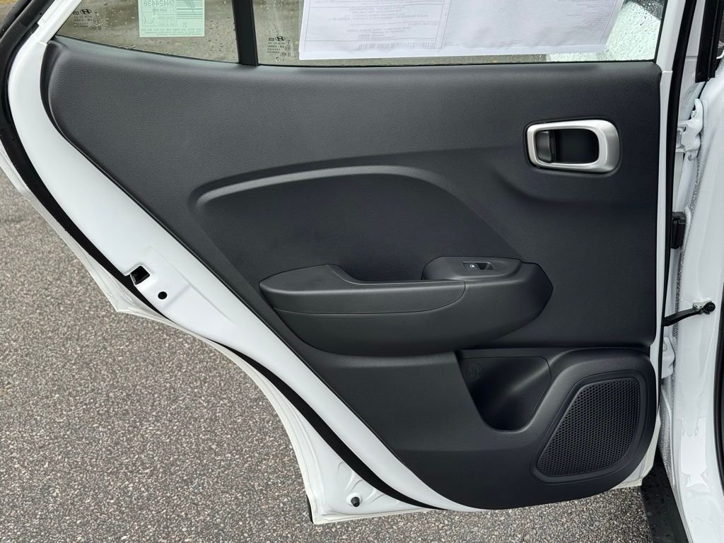 2026 Hyundai Venue SE - Photo 15