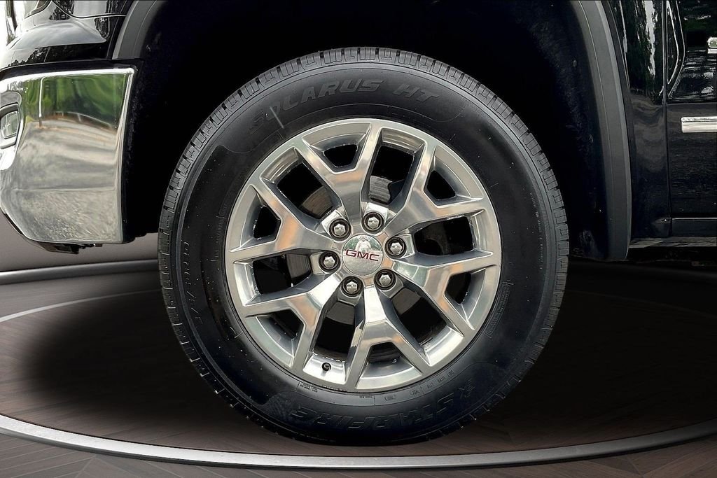 Used 2018 Black GMC SLT image 36
