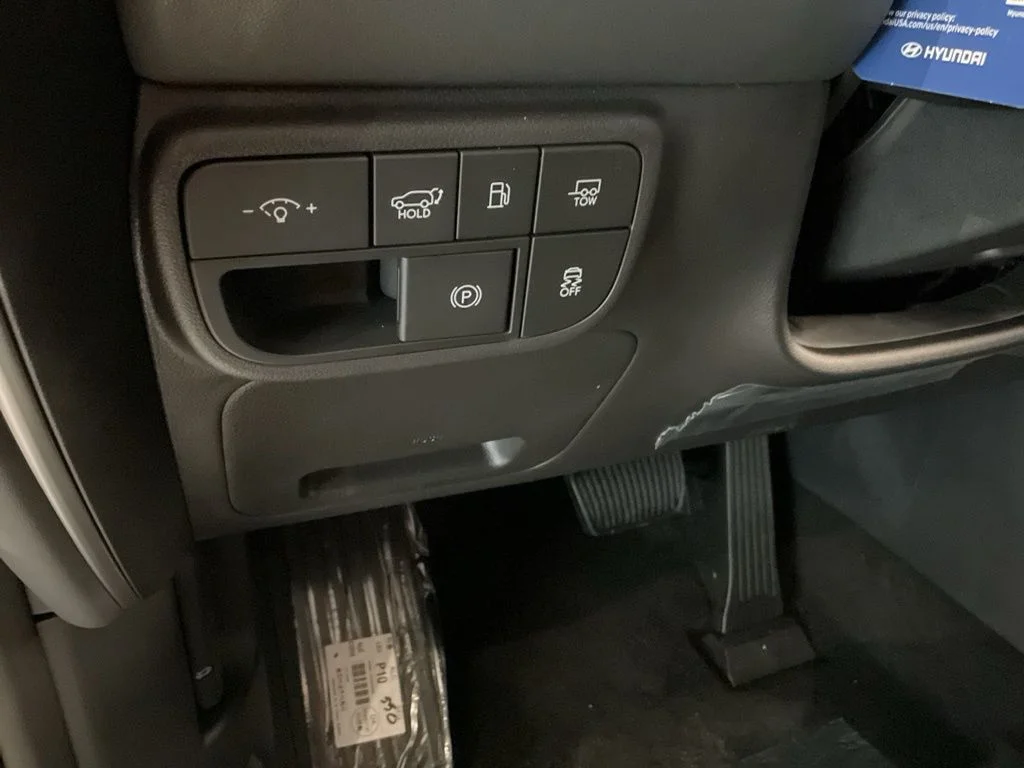 New 2026 White Hyundai SEL image 12