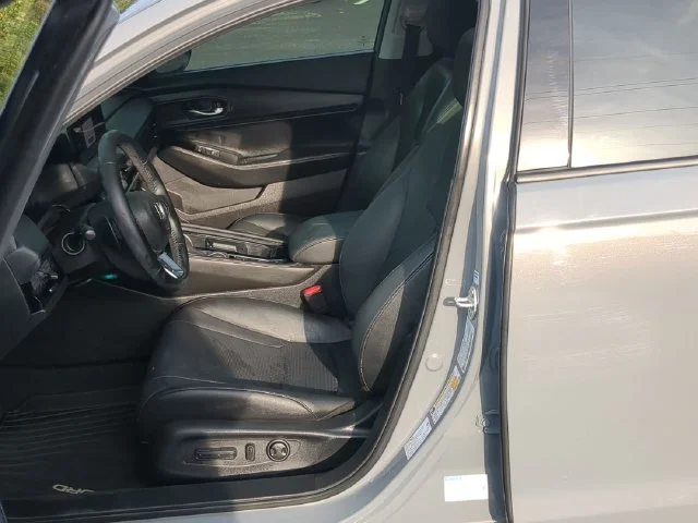 Used 2025 Urban Gray Pearl Honda Touring image 12