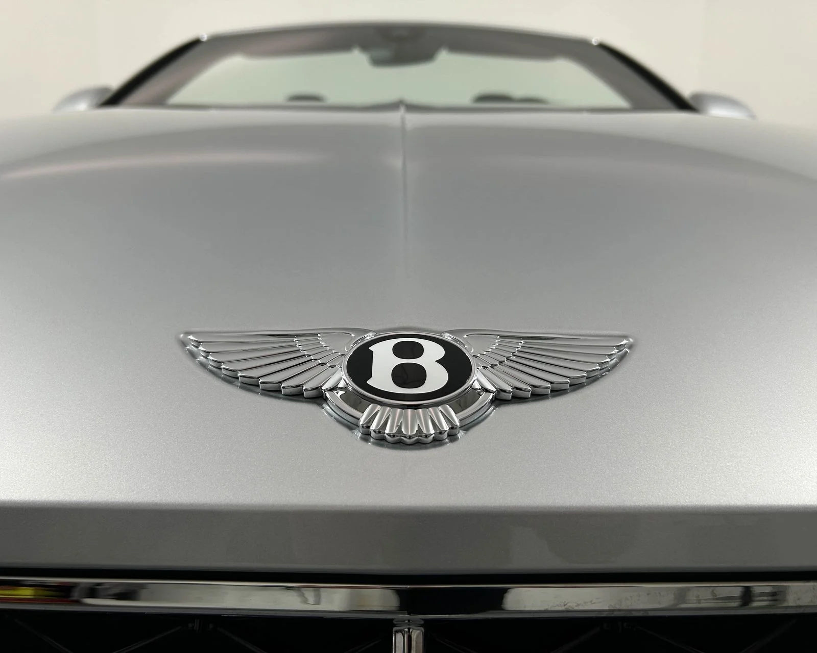 New 2026  Bentley V8 image 31