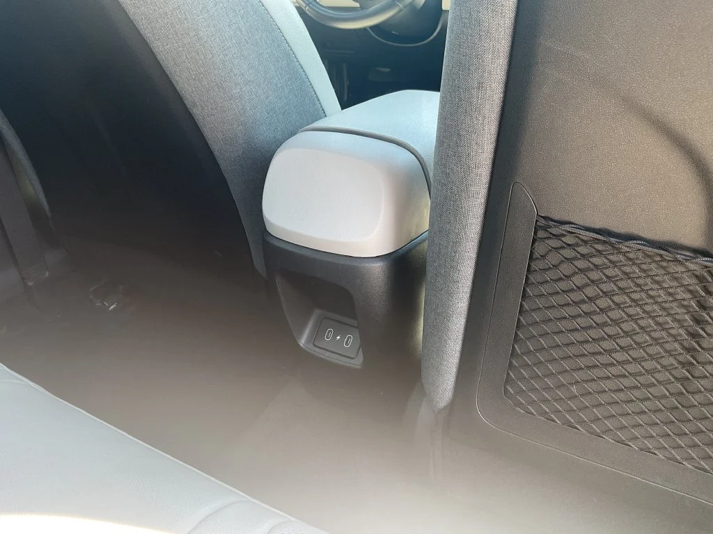 Used 2025 White Hyundai Limited image 18
