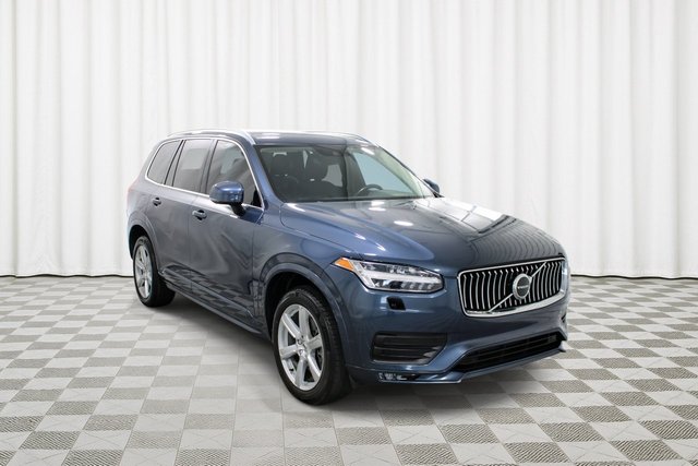 2022 Volvo XC90 Momentum All-Wheel Drive