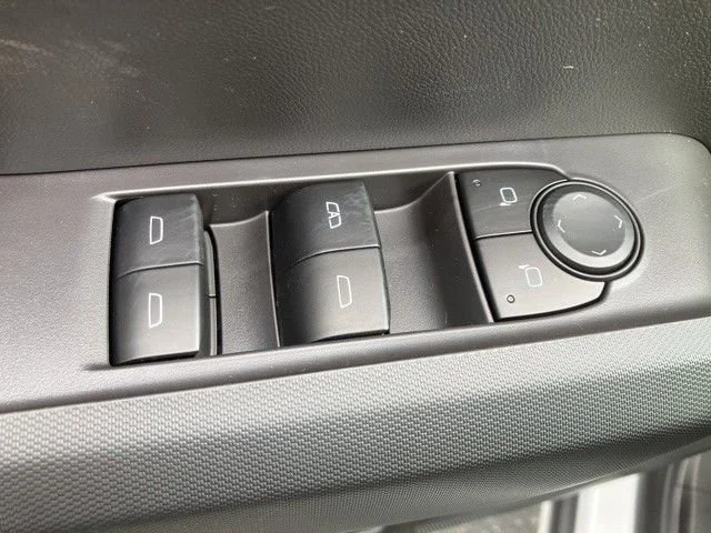 2025 GMC Canyon Elevation - Photo 8