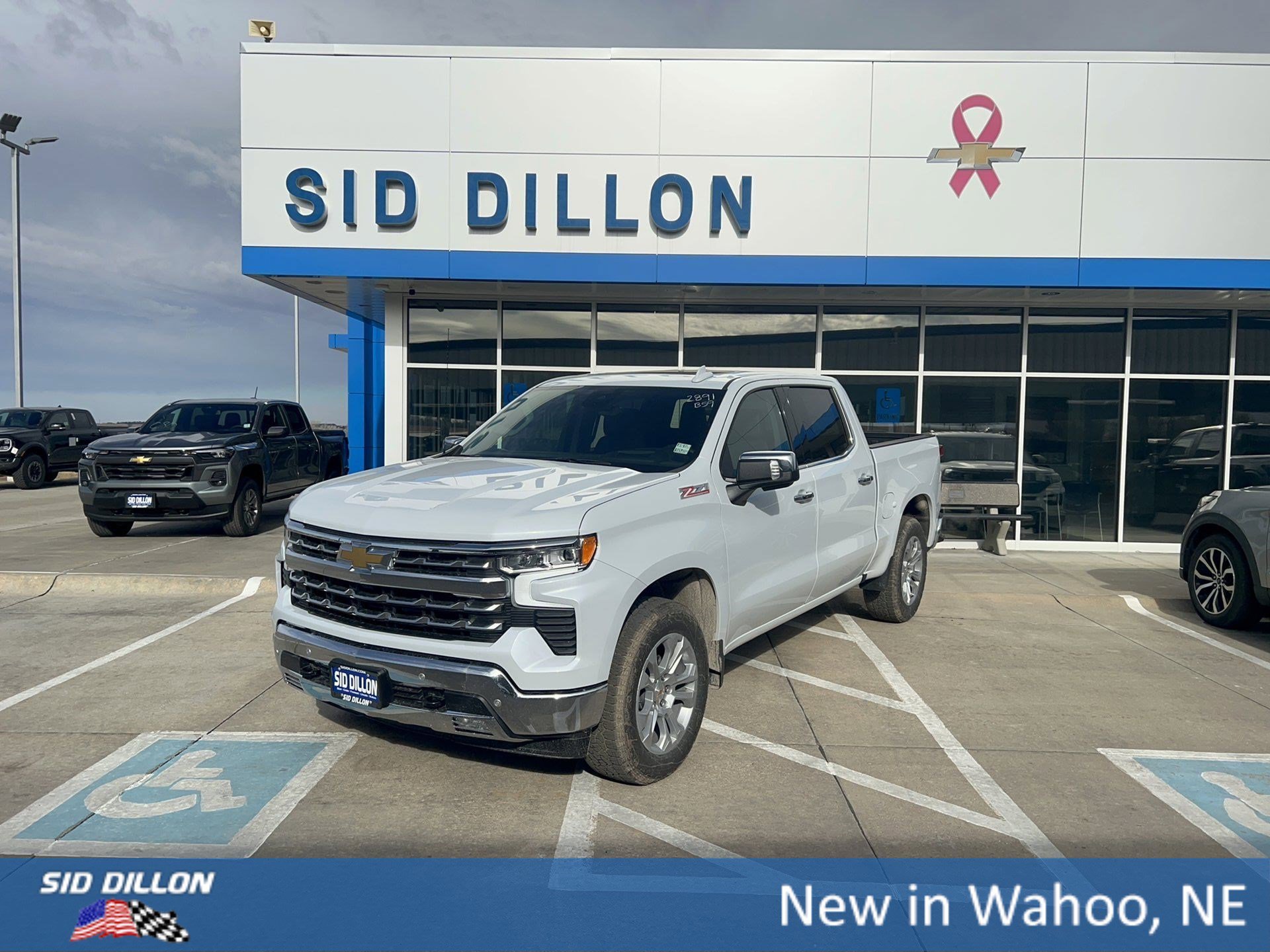 2026 Chevrolet Silverado 1500 LTZ Crew Cab 4WD