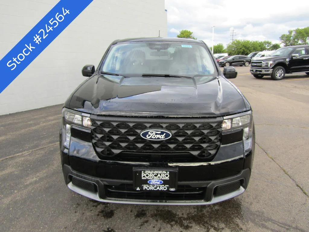 New 2026 Shadow Black Ford XLT image 5
